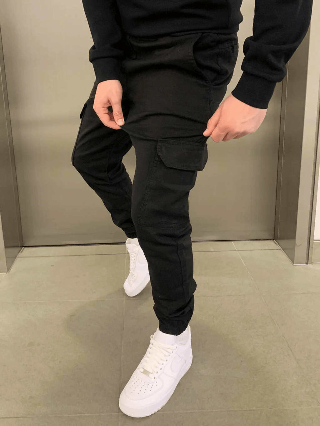 Męskie Slim Cargo Joggers z Regulowanym Pasem i Wieloma Kieszeniami