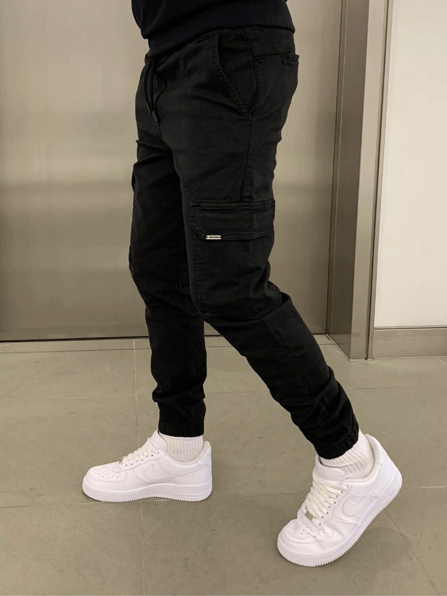 Męskie Slim Cargo Joggers z Regulowanym Pasem i Wieloma Kieszeniami